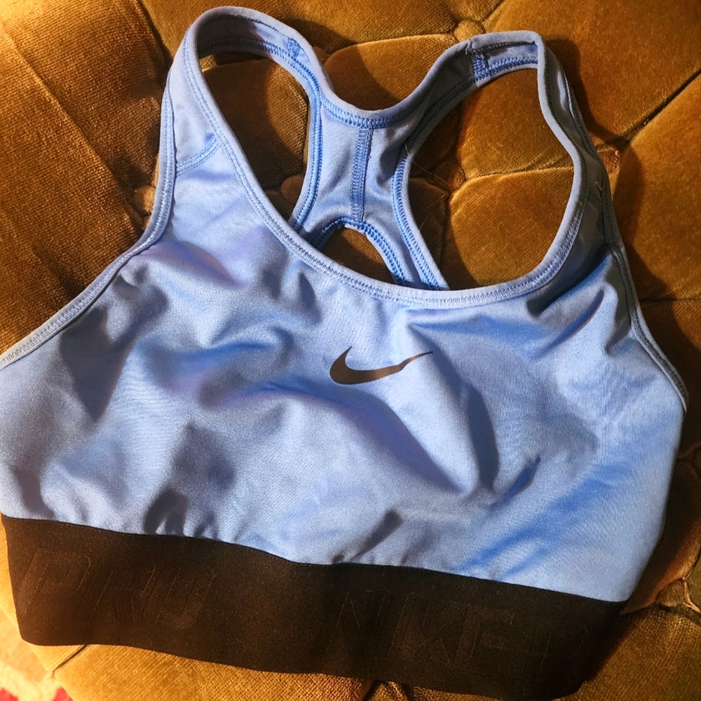 Nike Women's Pro Dri-Fit Small Sports Bra